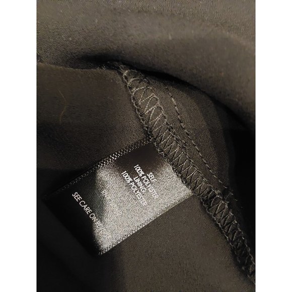 NEW Torrid Women's Camisole in Black with Mandalas and Flowers. Size 1 or 14/16 - Picture 8 of 11